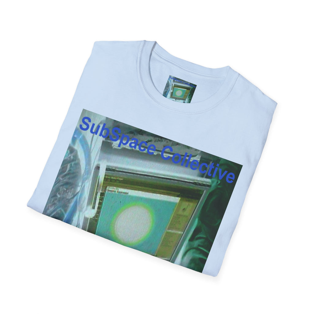 T-shirt rétro science-fiction style « softstyle » « Connecting To SubSpace » (SubSpace Collective)