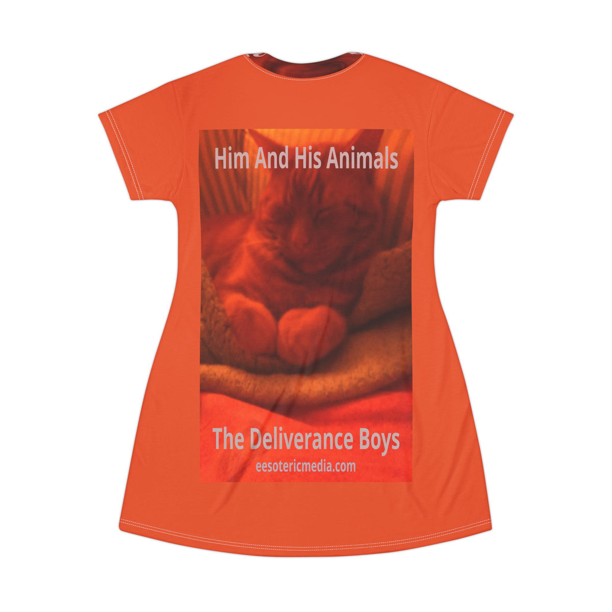'Him And His Animals' (The Deliverance Boys) अतियथार्थवादी बिल्ली ग्राफ़िक टी-ड्रेस