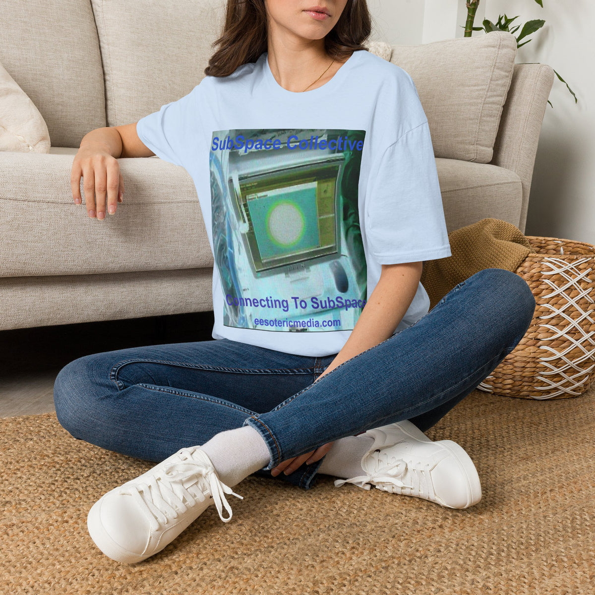 „Connecting To SubSpace" (SubSpace Collective) Softstyle Retro-Sci-Fi-T-Shirt