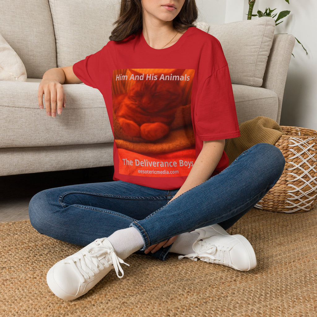 'Him And His Animals' (The Deliverance Boys) シュールな猫グラフィック ソフトスタイル Tシャツ