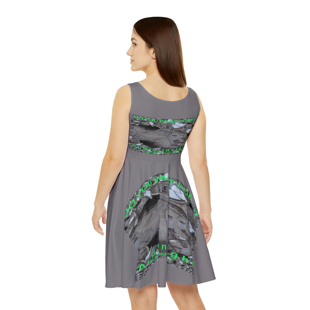 „Do You Want Some?“ (Audio Insight) Surreales Kaleidoskop-Kunst-Skaterkleid