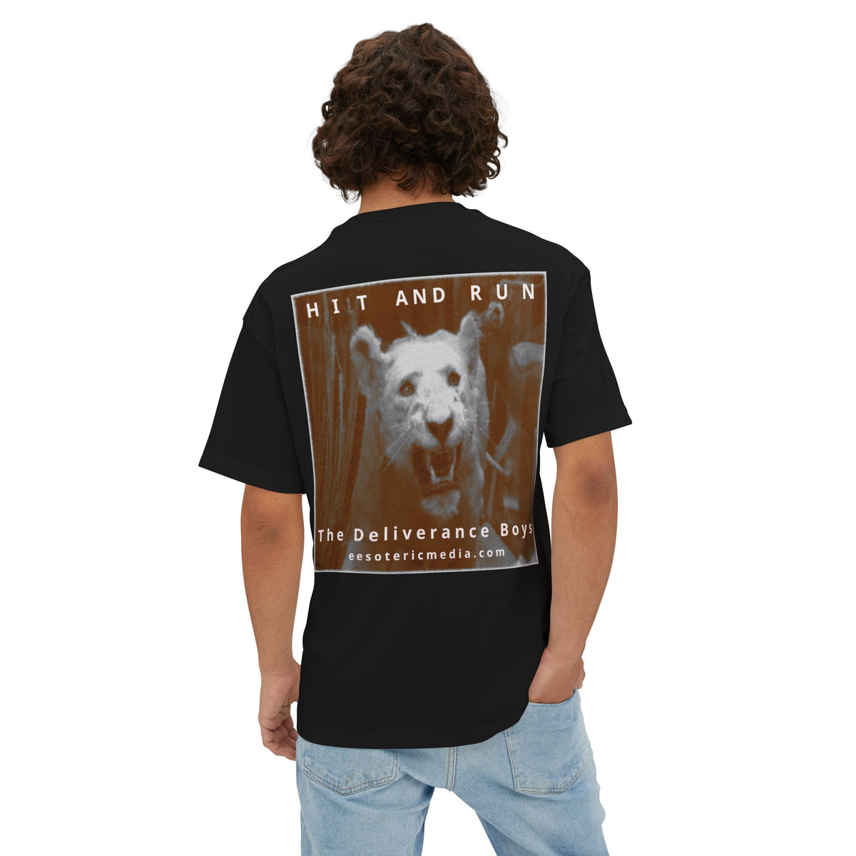 „Hit and Run" (The Deliverance Boys) White Lion Graphic Oversize Boxy T-Shirt