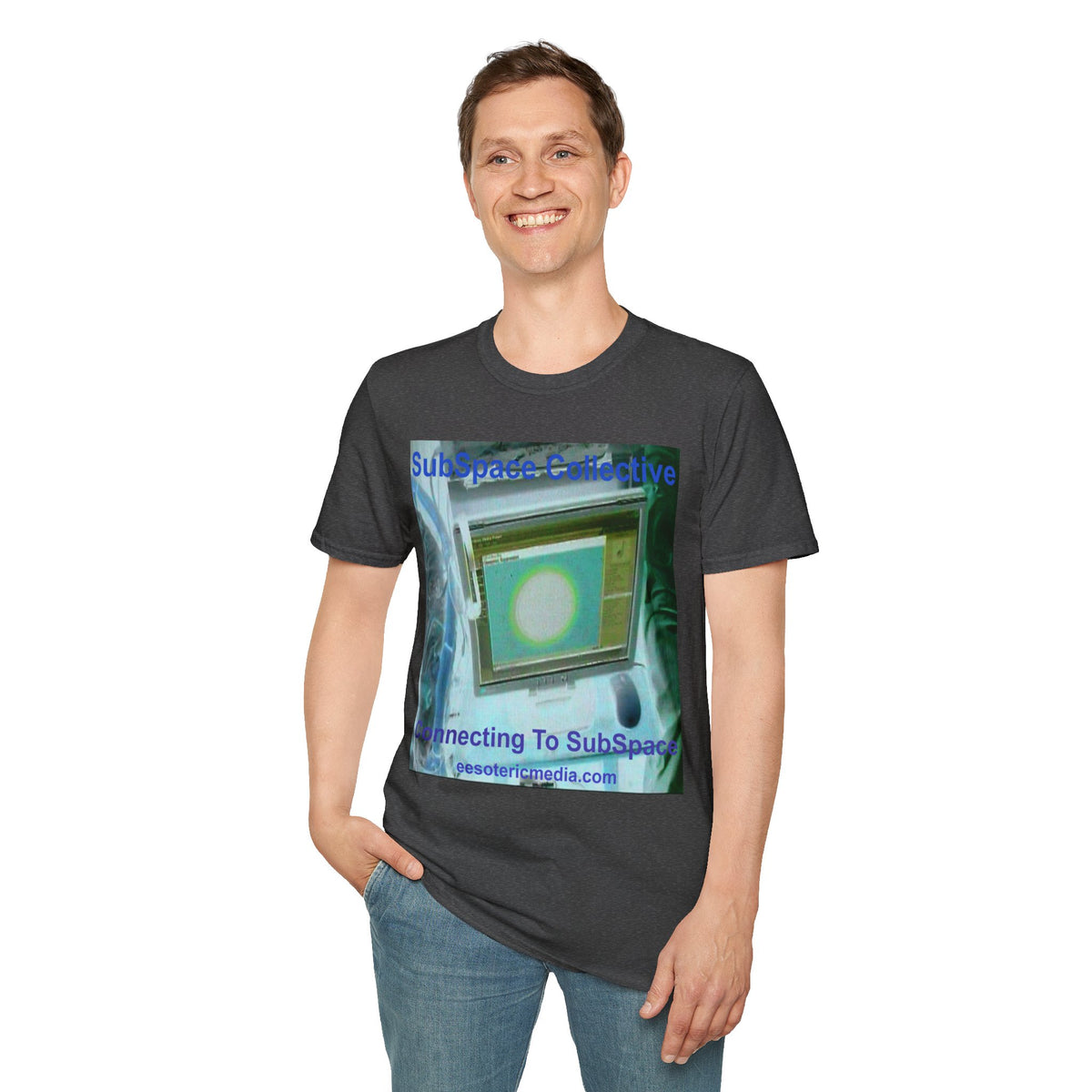 „Connecting To SubSpace" (SubSpace Collective) Softstyle Retro-Sci-Fi-T-Shirt