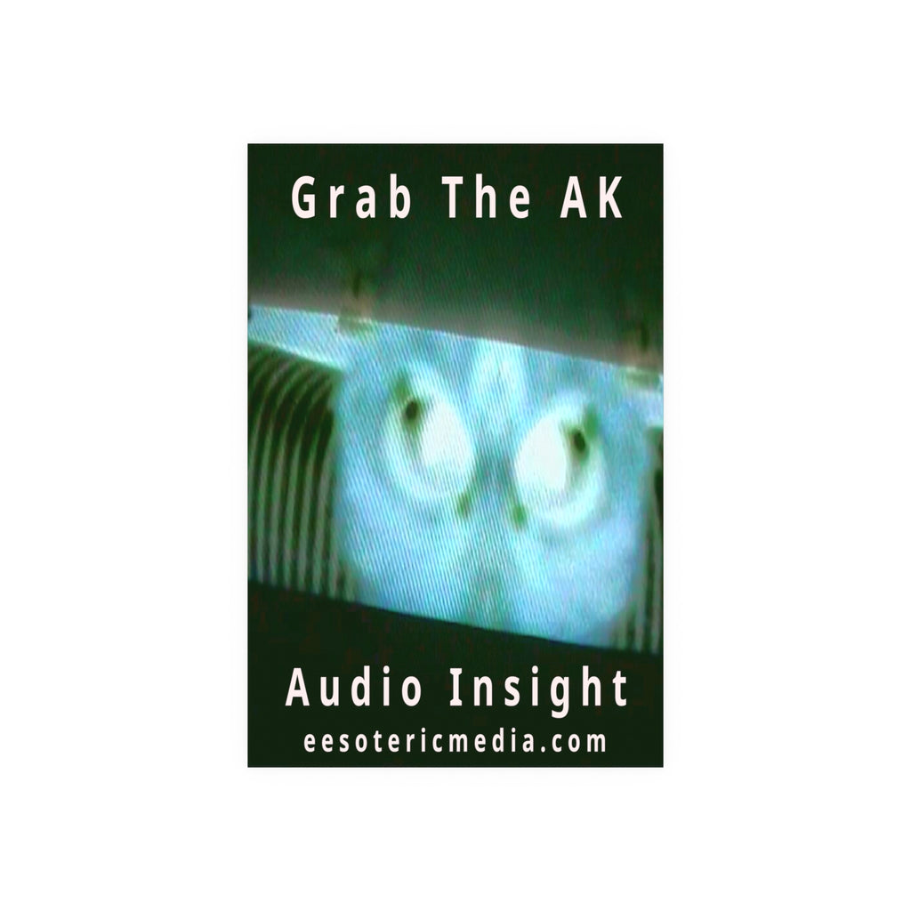 「Grab The AK」 (Audio Insight) 不気味でシュールなデジタル生命体のアートプリント（大判）、100 × 150 cm