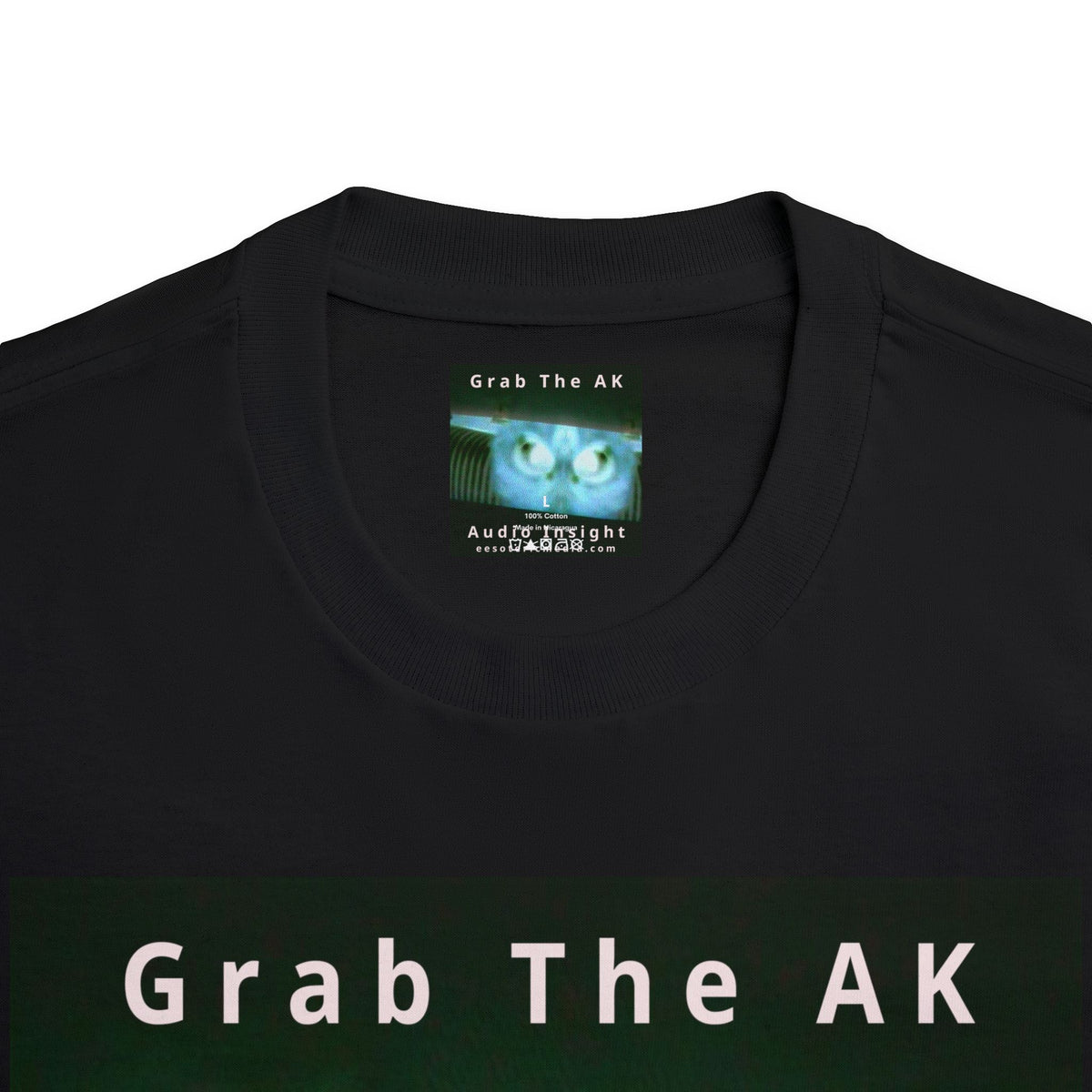 'Grab The AK' (Audio Insight) 邪魅超现实数字生命体图案印花经典版型T恤