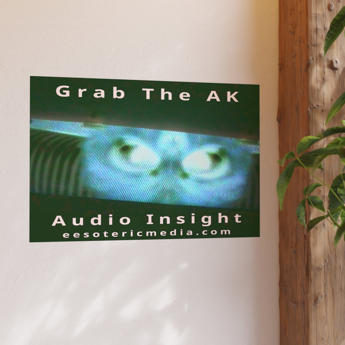 《Grab The AK》 (Audio Insight) 诡异超现实数字生命体艺术画，90 × 60 厘米