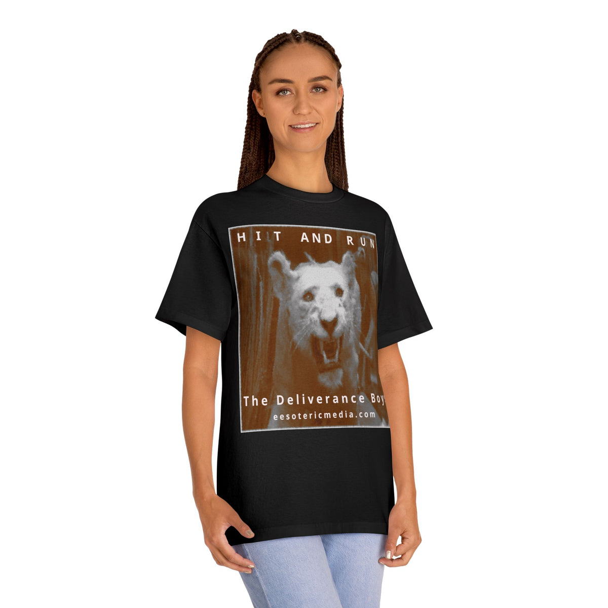'Hit and Run' (The Deliverance Boys) ホワイトライオン グラフィック クラシックフィットTシャツ